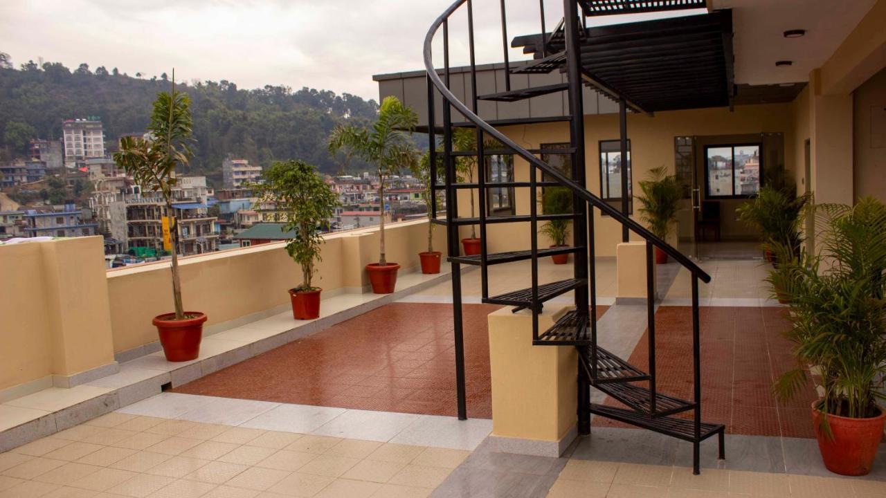 Hotel Silverline Pokhara Exterior photo